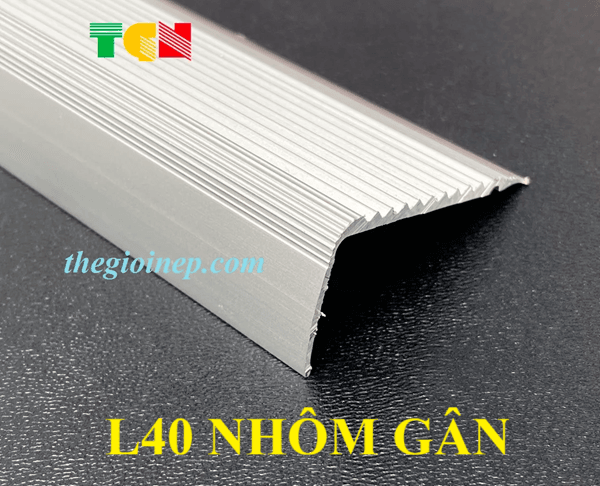 Nẹp Nhôm L40 Gân Chống Trơn Màu Nhôm