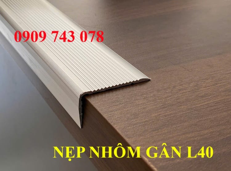 NẸP L40 NHÔM GÂN CHỐNG TRƠN